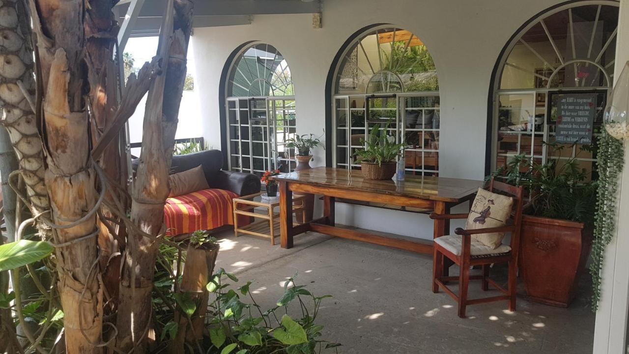 Beit Shalom Before Known As Best Little Guesthouse Oudtshoorn Exterior foto