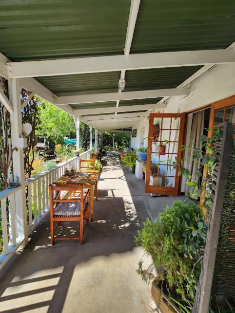 Beit Shalom Before Known As Best Little Guesthouse Oudtshoorn Exterior foto
