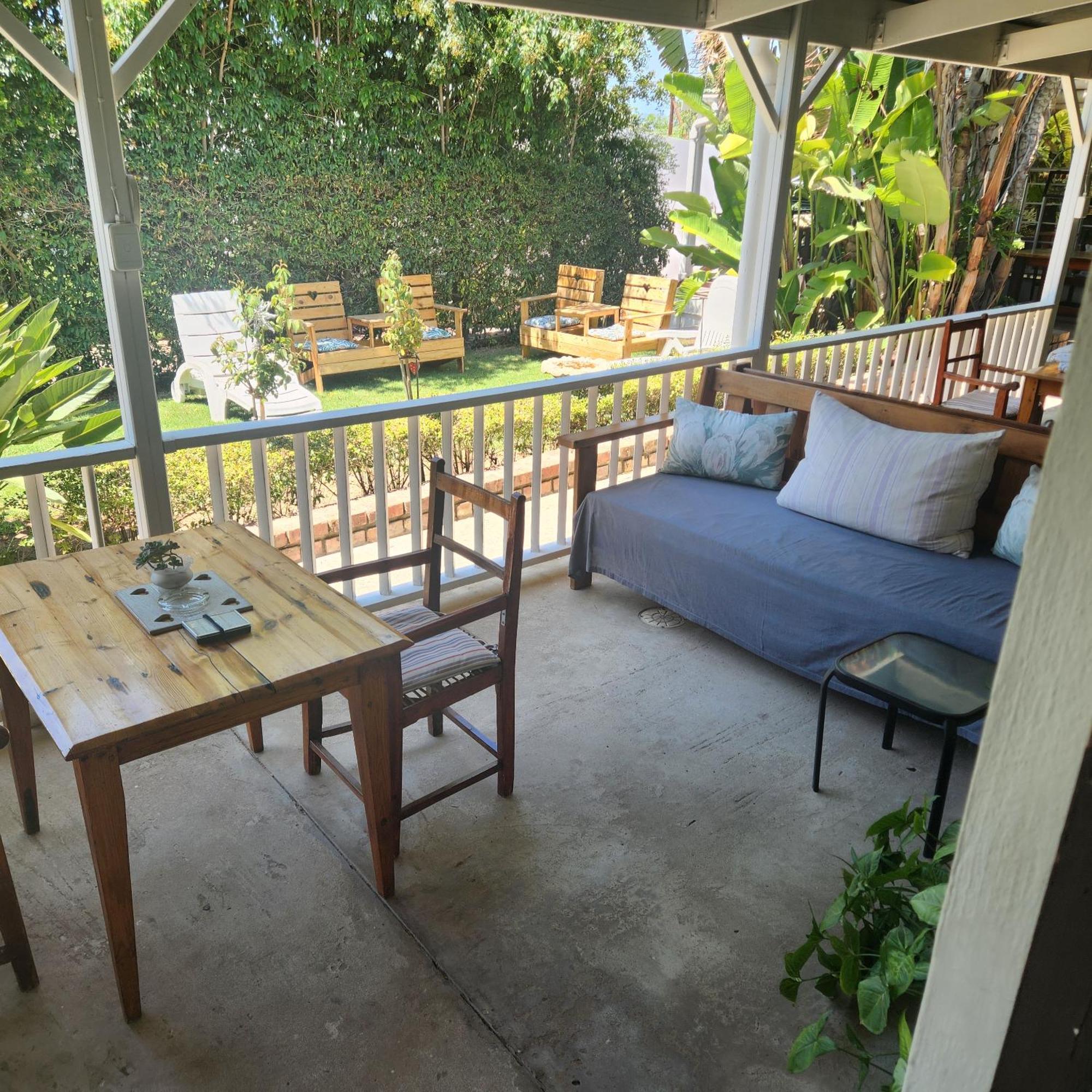 Beit Shalom Before Known As Best Little Guesthouse Oudtshoorn Exterior foto